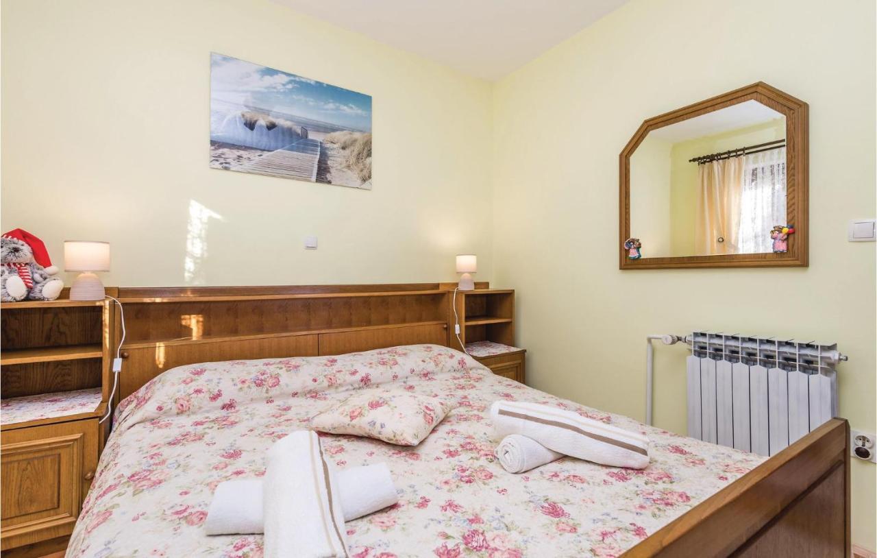 Cozy Apartment In Lovran With Kitchen المظهر الخارجي الصورة